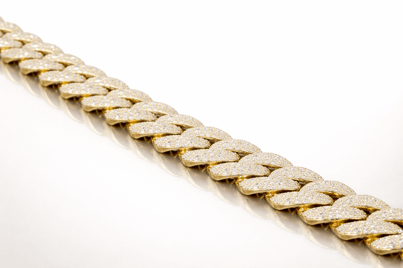 How to Identify Real Diamonds vs Fake Diamonds